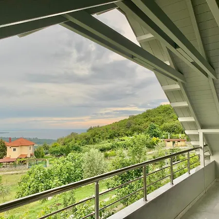 Apartament Coastal Vista Retreat *
